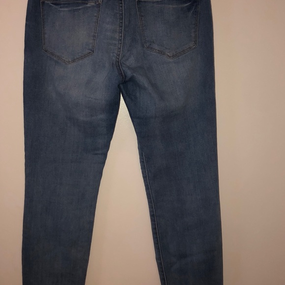 Jeans - Picture 2 of 2